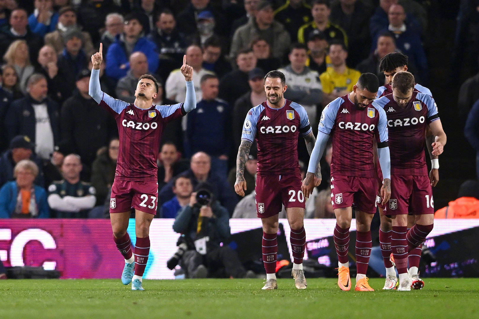 从俱乐部内 从俱乐部内